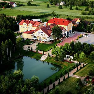 Hotel Chabrowy Dworek